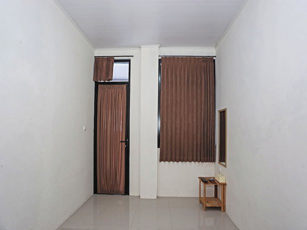 Imagen de la habitación del Hotel OYO 92717 Tjokro 3. Foto 3