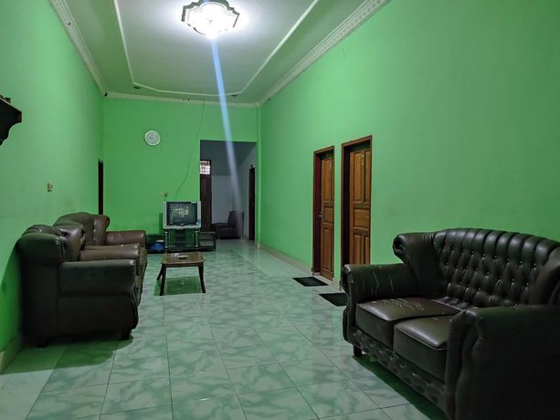 Imagen de los interiores del Hotel OYO 92724 Penginapan Syariah Al Syifa. Foto 8