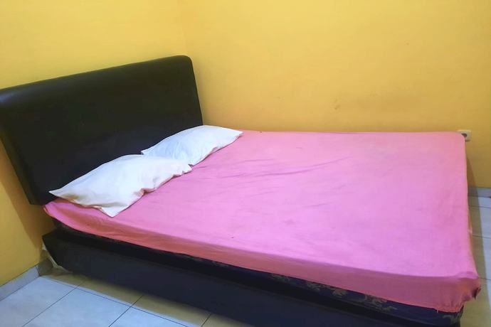 Imagen de la habitación del Hotel OYO 92725 Regol Srimahi Residence. Foto 4
