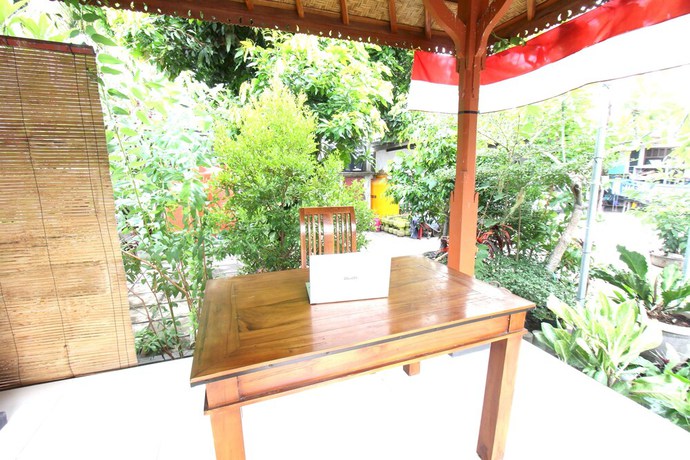 Imagen de los interiores del Hotel OYO 92756 Kos Moncok. Foto 12
