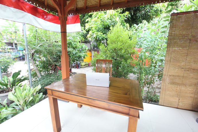 Imagen de los interiores del Hotel OYO 92756 Kos Moncok. Foto 17