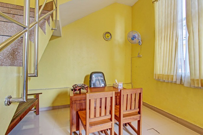 Imagen de los interiores del Hotel OYO 92792 Umi Rahayu Guesthouse. Foto 19