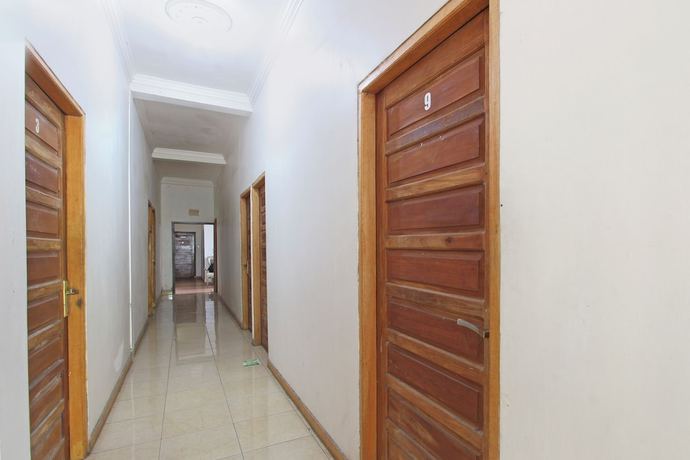 Imagen de los interiores del Hotel OYO 92821 Wisma Zahira 2 Syariah. Foto 18