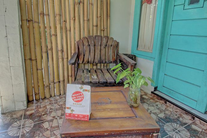 Imagen de los interiores del Hotel OYO 92825 Kamar Lombok. Foto 12