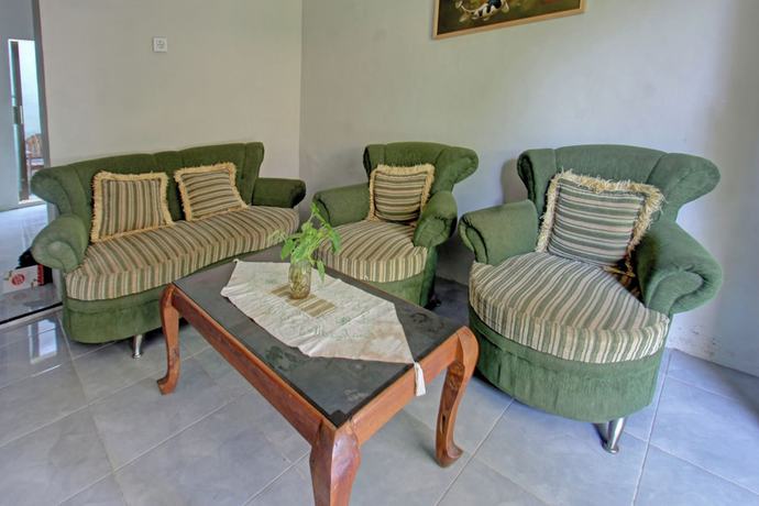 Imagen de los interiores del Hotel OYO 92825 Kamar Lombok. Foto 19