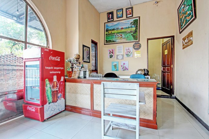 Imagen de los interiores del Hotel OYO 92851 Homestay Borobudur Specpacker Syariah. Foto 16