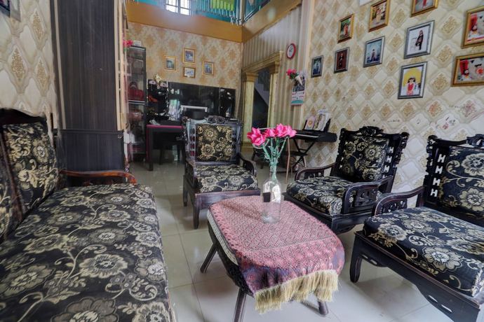 Imagen de los interiores del Hotel OYO 92862 Rania Kost Simpang Rimbo. Foto 20