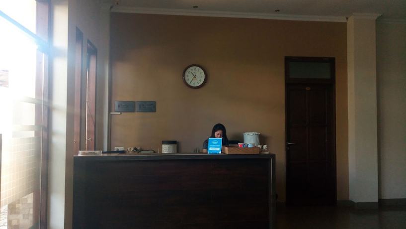 Imagen de los interiores del Hotel OYO 92899 Penginapan Laota Syariah. Foto 16