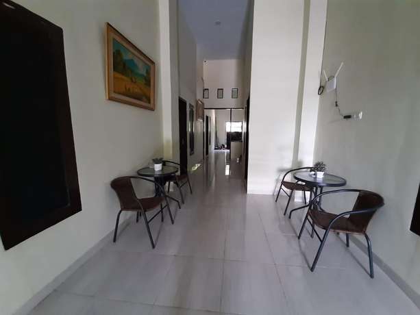 Imagen de los interiores del Hotel OYO 92899 Penginapan Laota Syariah. Foto 18