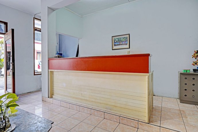 Imagen de los interiores del Hotel OYO 92927 Griya Ayu Minahasa. Foto 10