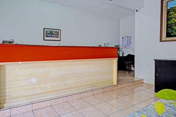 Imagen de los interiores del Hotel OYO 92927 Griya Ayu Minahasa. Foto 17