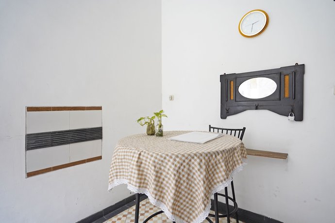 Imagen de los interiores del Hotel OYO 92938 Kost Putih Syariah. Foto 18