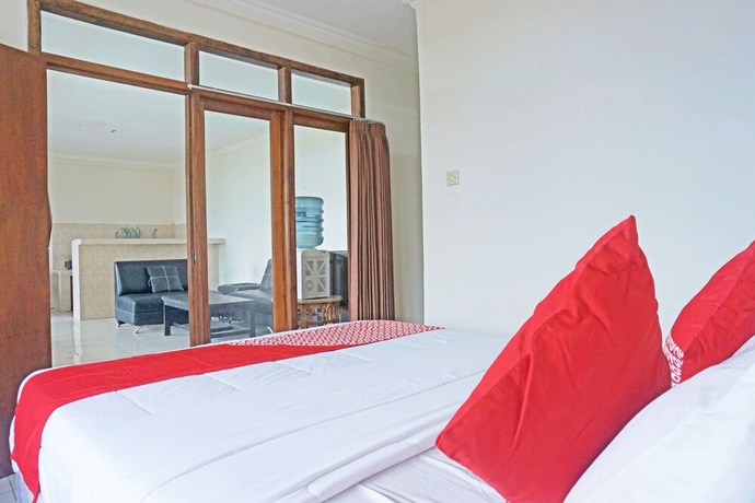 Imagen de la habitación del Hotel OYO 92966 Villa Bukit Awan. Foto 9