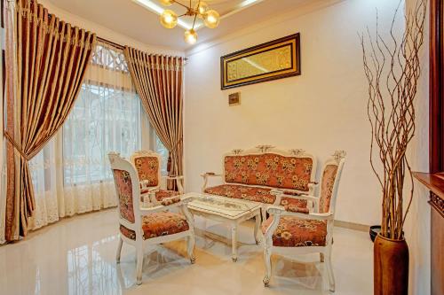 Imagen general del Hotel OYO 92990 Nena Kostel Syariah. Foto 10