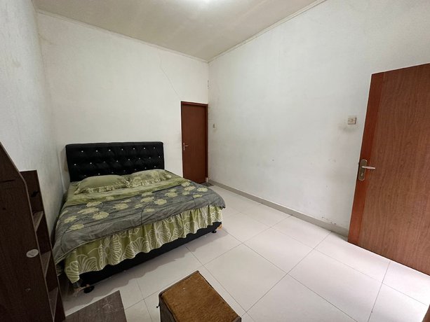 Imagen de la habitación del Hotel OYO 92995 Villa Ragill. Foto 13