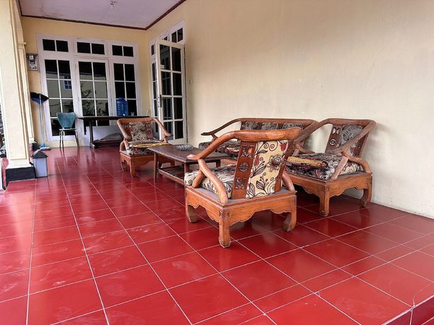 Imagen de los interiores del Hotel OYO 92995 Villa Ragill. Foto 19