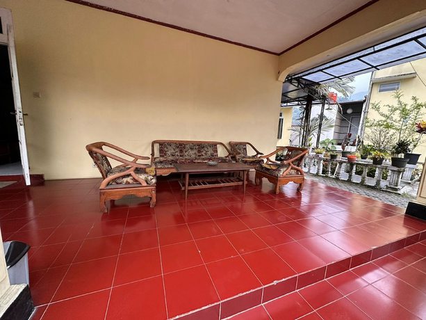 Imagen de los interiores del Hotel OYO 92995 Villa Ragill. Foto 20