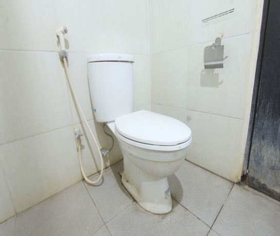 Imagen de la habitación del Hotel OYO 93002 Kost Gayus. Foto 7