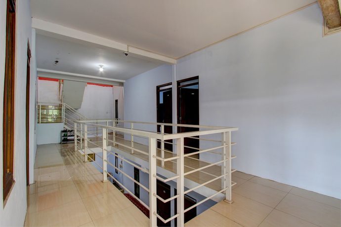 Imagen de los interiores del Hotel OYO 93012 Griya Kencana Asri Syariah. Foto 15