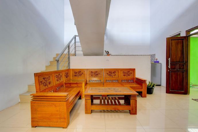 Imagen de los interiores del Hotel OYO 93012 Griya Kencana Asri Syariah. Foto 17