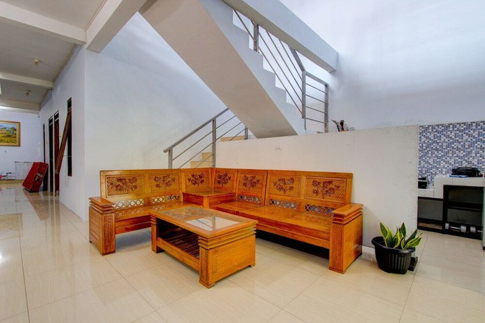 Imagen de los interiores del Hotel OYO 93012 Griya Kencana Asri Syariah. Foto 20