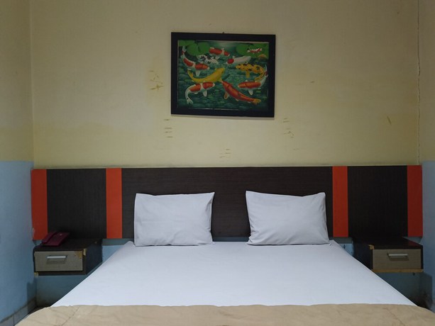 Imagen de la habitación del Hotel OYO 93046 Fortuna Parepare. Foto 3