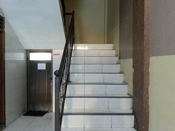Imagen de los interiores del Hotel OYO 93046 Fortuna Parepare. Foto 14