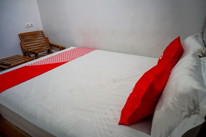 Imagen de la habitación del Hotel OYO 93069 Penginapan Sumber Rizki. Foto 6