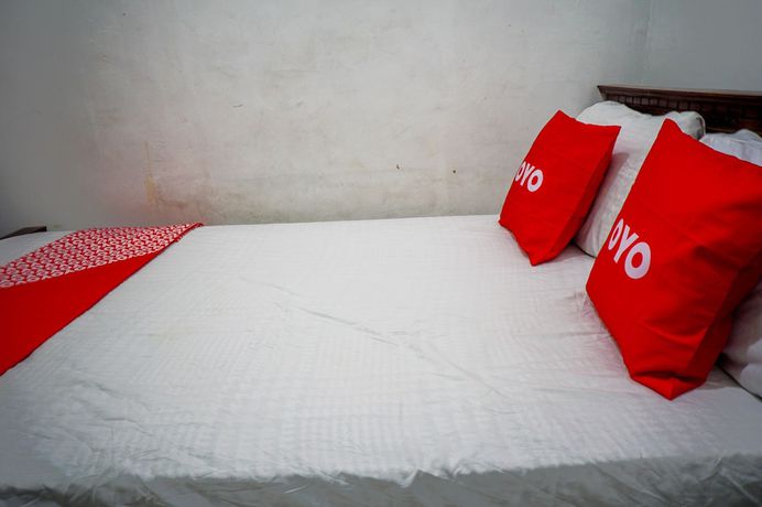 Imagen de la habitación del Hotel OYO 93069 Penginapan Sumber Rizki. Foto 7