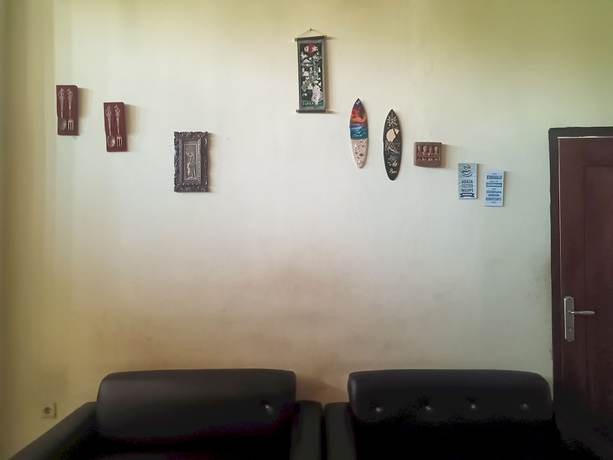 Imagen de los interiores del Hotel OYO 93073 Penginapan 69. Foto 15