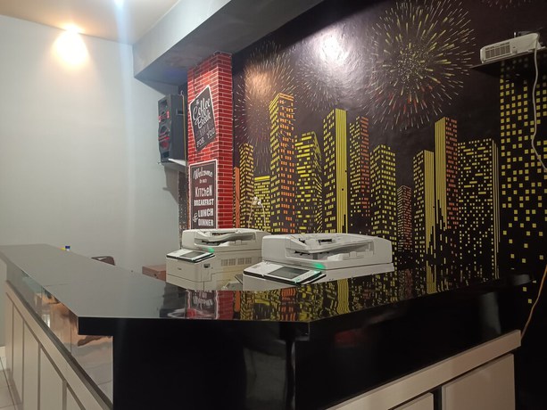Imagen de los interiores del Hotel OYO 93090 Multi Plus Inn. Foto 13