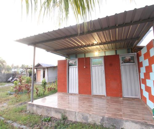 Imagen general del Hotel OYO 93121 Abi Bungalow & Hostel. Foto 13