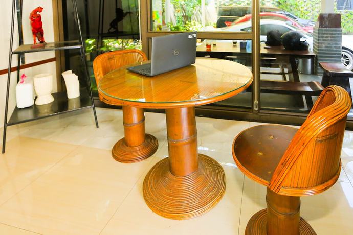 Imagen de los interiores del Hotel OYO 93145 Pondok Alam Syariah, Depok. Foto 15