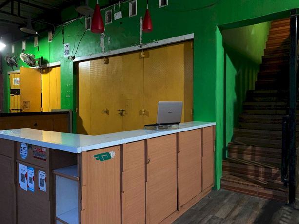 Imagen de los interiores del Hotel OYO 93165 Nur Homestay Syariah. Foto 9