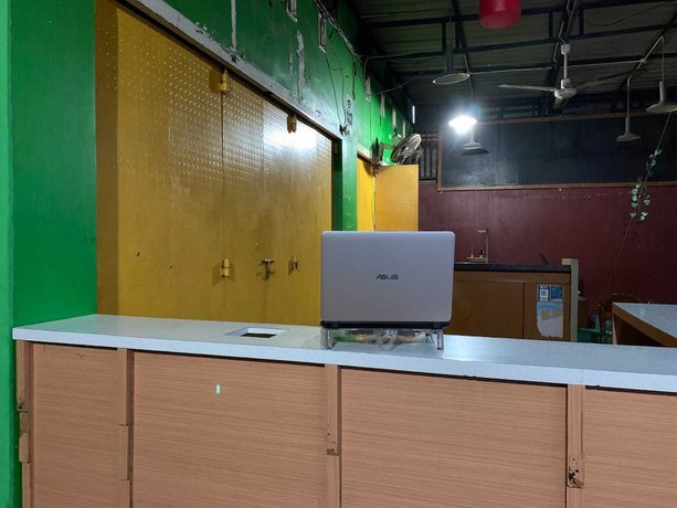 Imagen de los interiores del Hotel OYO 93165 Nur Homestay Syariah. Foto 11