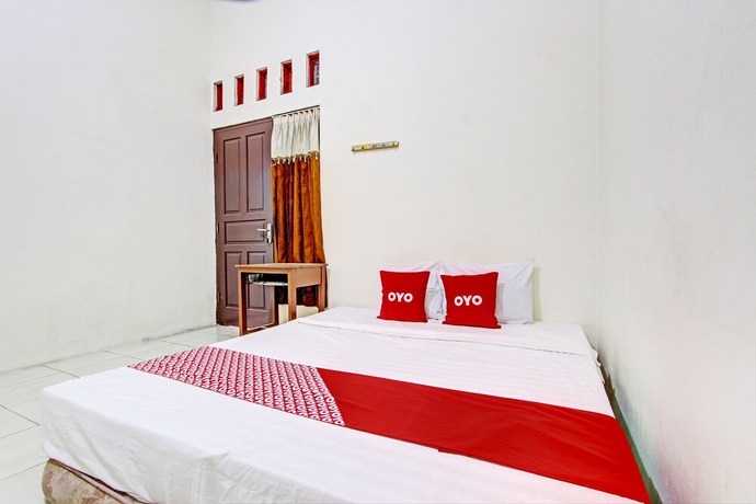 Imagen de la habitación del Hotel OYO 93208 Guest House Cemara 2. Foto 4