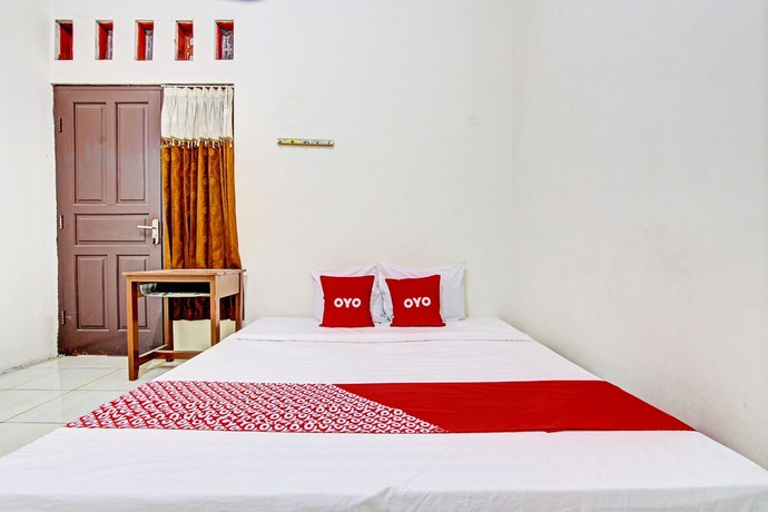 Imagen de la habitación del Hotel OYO 93208 Guest House Cemara 2. Foto 7