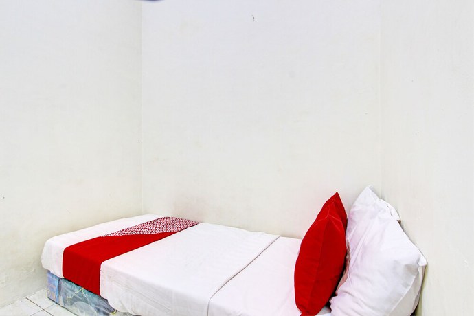 Imagen de la habitación del Hotel OYO 93208 Guest House Cemara 2. Foto 10