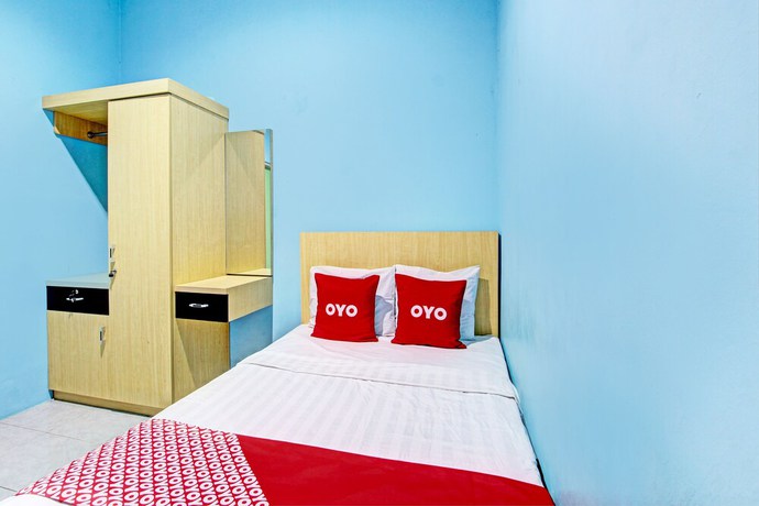 Imagen de la habitación del Hotel OYO 93209 Guest House Cemara 3. Foto 4