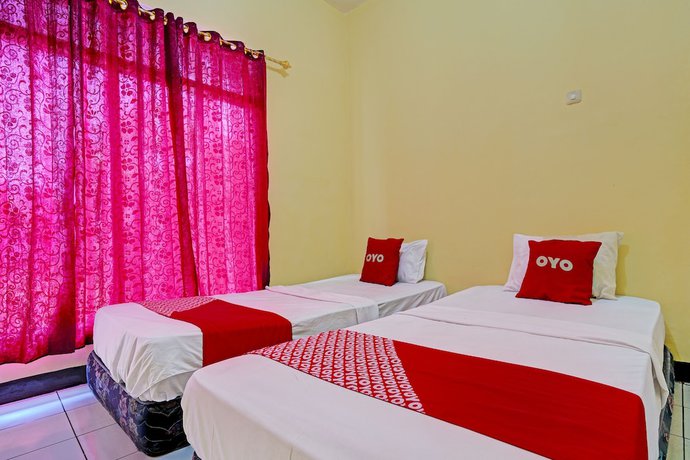 Imagen de la habitación del Hotel OYO 93229 P3 Guest House. Foto 4