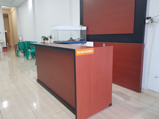 Imagen de los interiores del Hotel OYO 93264 Penginapan Syari\'ah Berlian. Foto 16