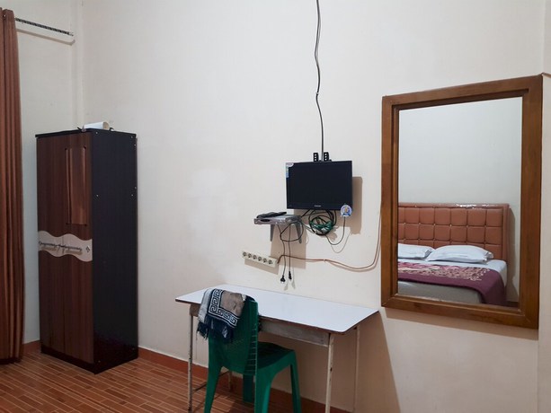 Imagen de la habitación del Hotel OYO 93264 Penginapan Syari\'ah Berlian. Foto 5
