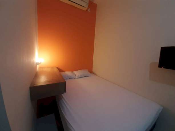 Imagen de la habitación del Hotel OYO 93274 Oren Home Bekasi. Foto 2