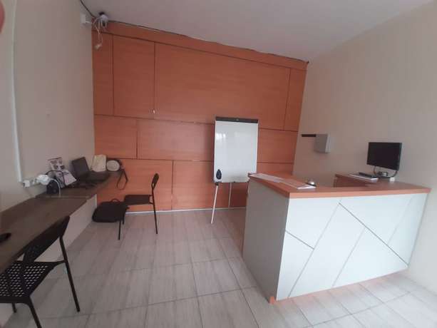 Imagen de los interiores del Hotel OYO 93274 Oren Home Bekasi. Foto 9
