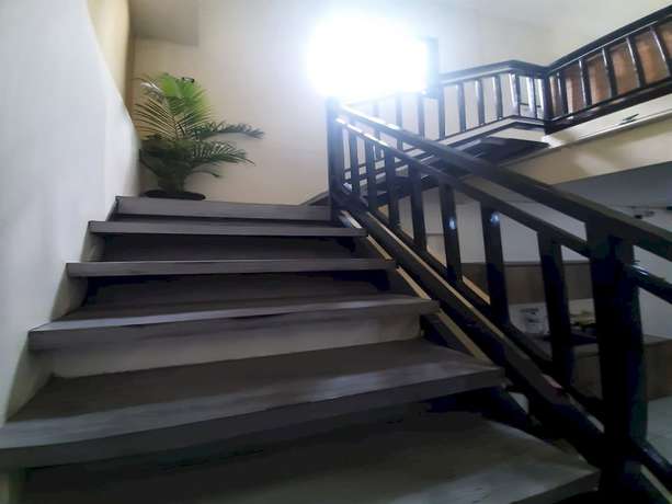 Imagen de los interiores del Hotel OYO 93274 Oren Home Bekasi. Foto 14