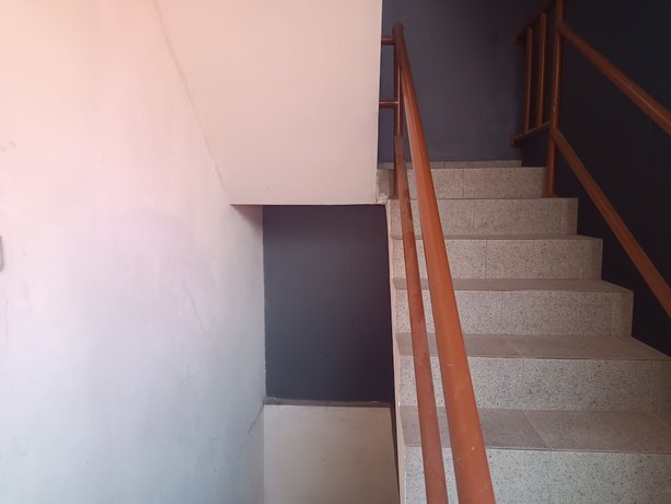 Imagen de los interiores del Hotel OYO 93303 Lourdes Blessing Hill. Foto 9