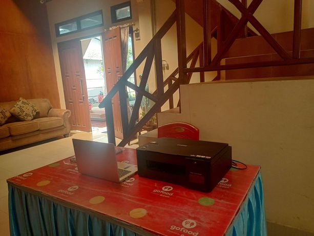 Imagen de los interiores del Hotel OYO 93303 Lourdes Blessing Hill. Foto 11
