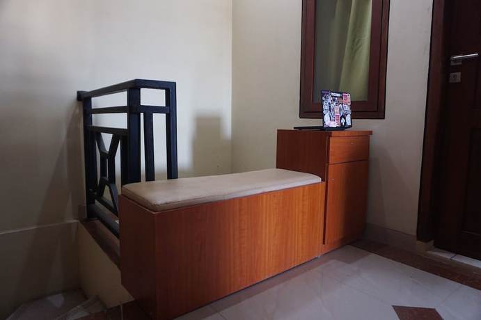 Imagen de los interiores del Hotel OYO 93306 Kos Citra Syariah. Foto 9