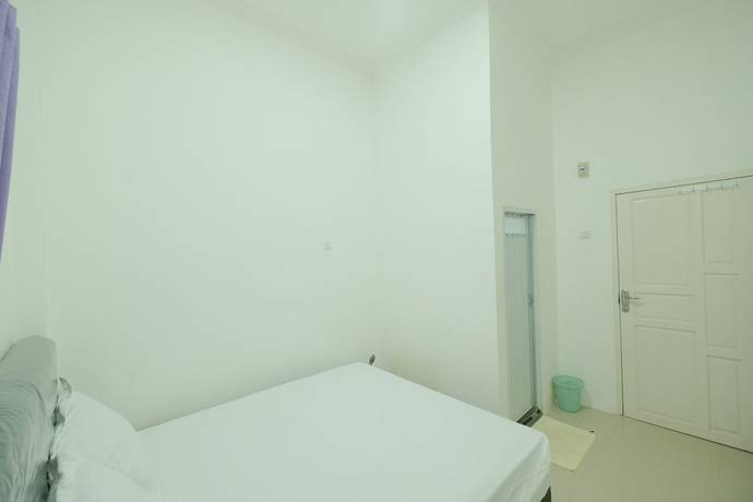 Imagen de la habitación del Hotel OYO 93306 Penginapan Permata Hijau Syariah. Foto 7