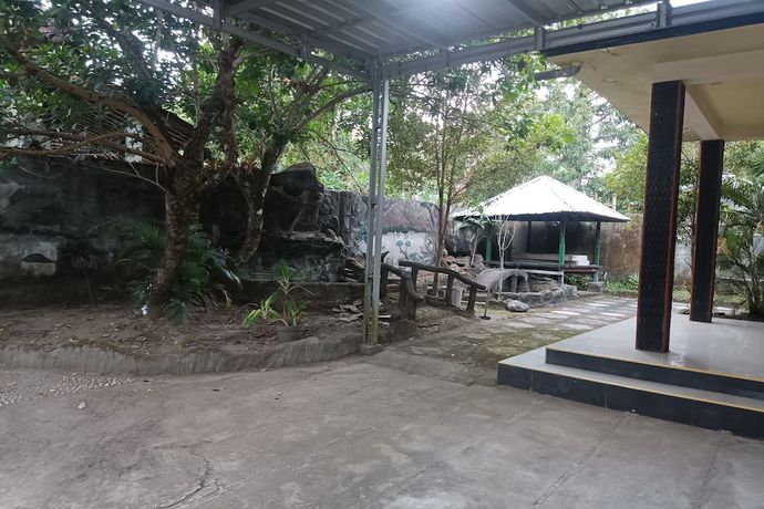 Imagen de los interiores del Hotel OYO 93408 Penginapan Annisya. Foto 14